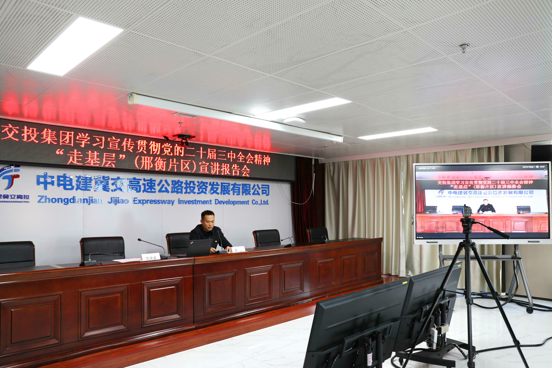 C:\Users\lenovo\Desktop\6cc8b0c0405f664c0cf46123b43525e.jpg C:\Users\lenovo\Desktop\6cc8b0c0405f664c0cf46123b43525e.jpg